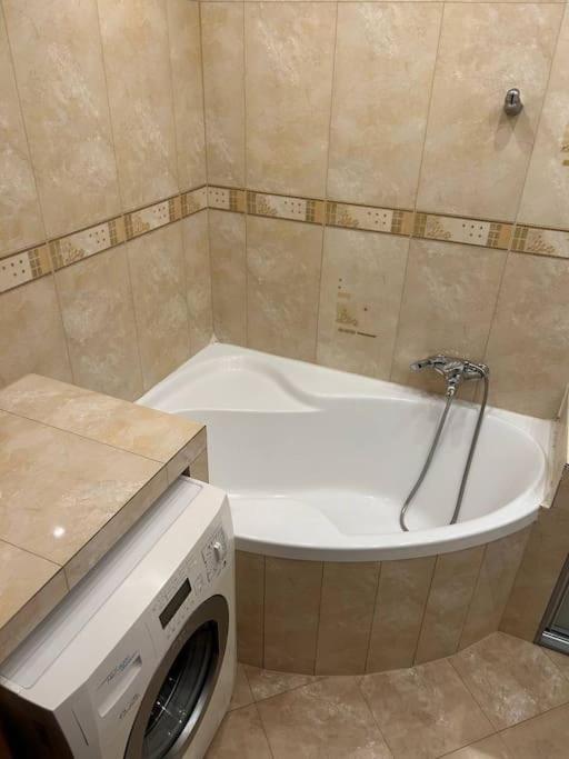 Big Apart - Rynek 8 - Nice View - 3 Rooms - 9 People 브로츠와프 외부 사진
