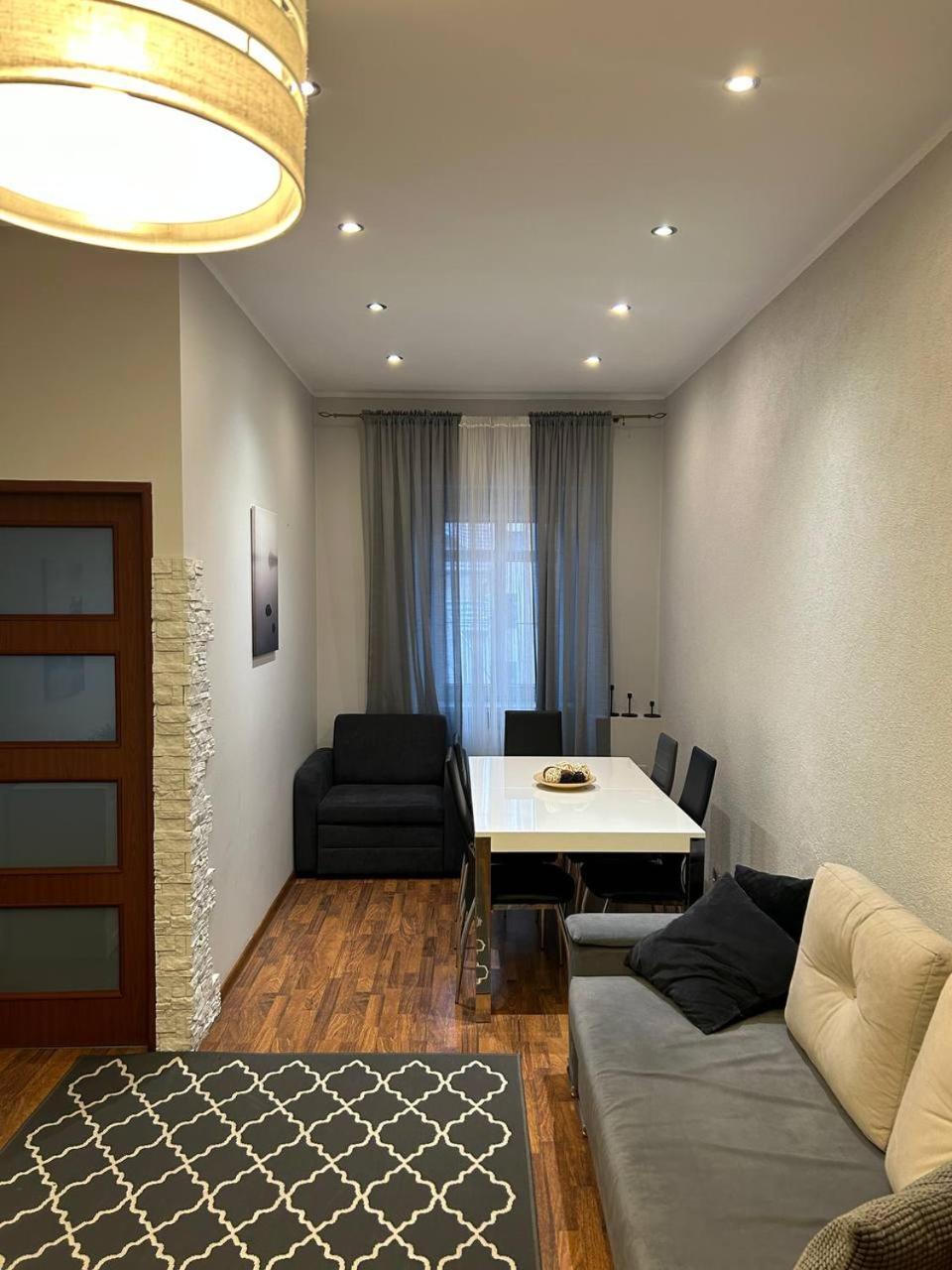 Big Apart - Rynek 8 - Nice View - 3 Rooms - 9 People 브로츠와프 외부 사진